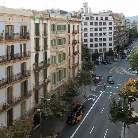 Apartment Amazing 2 Bed Apt, Sleeps 6 Nr Eixample