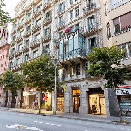 Amazing 2 Bed Apt, Sleeps 6 Nr Eixample Apartment *