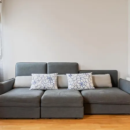 Amazing 2 Bed Apt, Sleeps 6 Nr Eixample